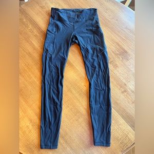 Black lululemon leggings size 6